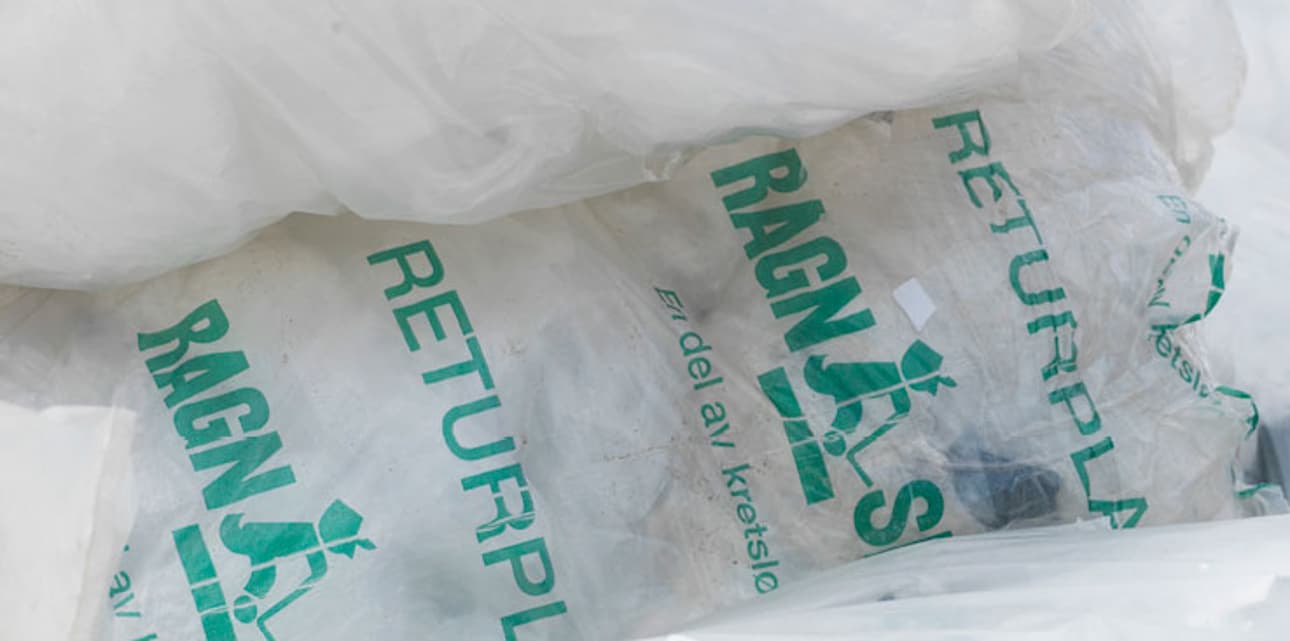 Bilde av plastfolie farget.