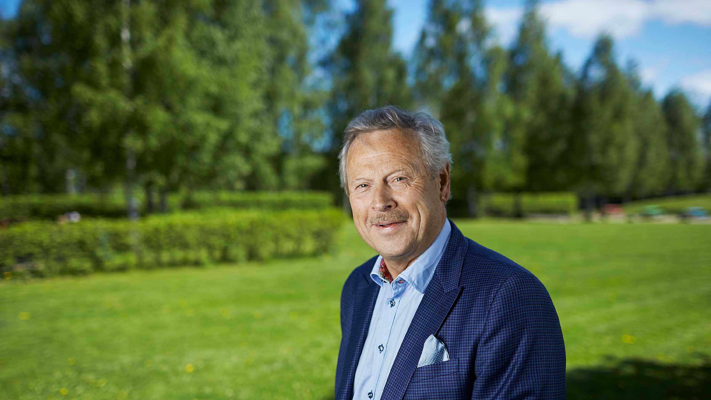 I denne kronikken retter tidligere administrerende direktør i Ragn-Sells, Bjørn Hoel, søkelyset mot at det offentlige ikke kjøper varer som er laget av resirkulerte materialer.