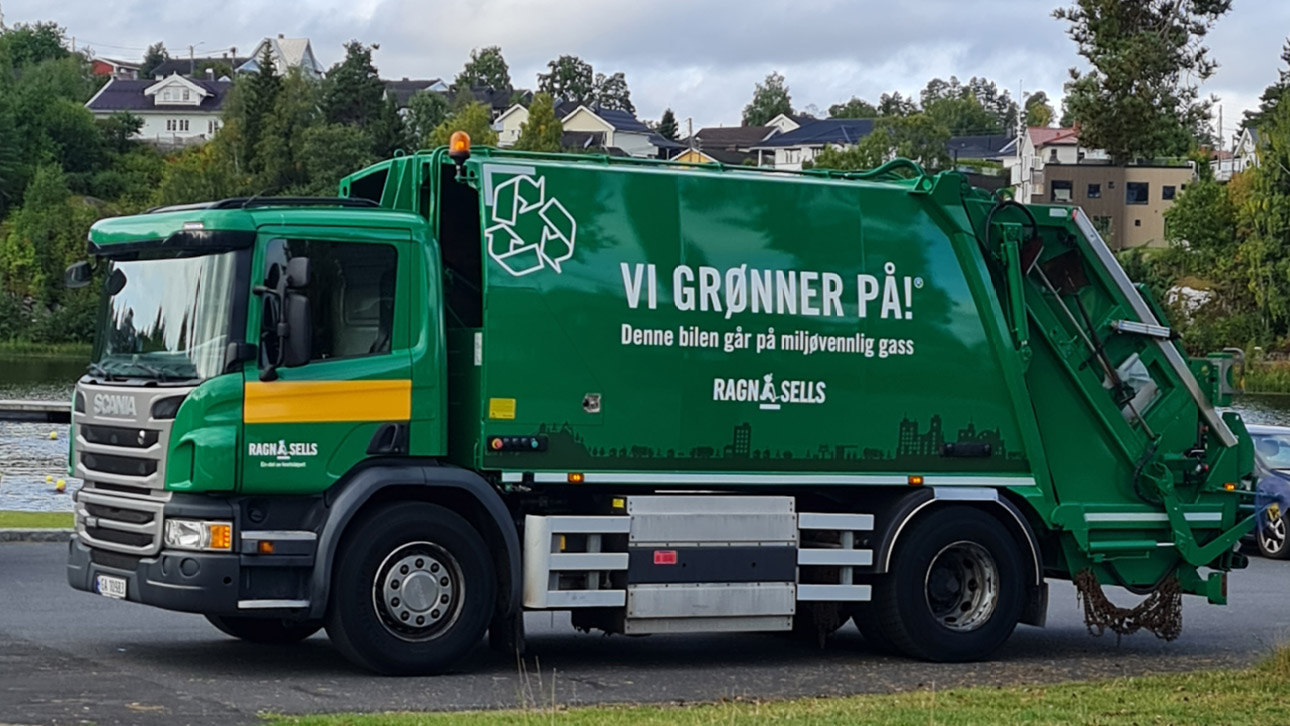 Retur Næring sin flåte består utelukkende av kjøretøy som går på miljøvennlig biogass. (Foto: Ragn-Sells)