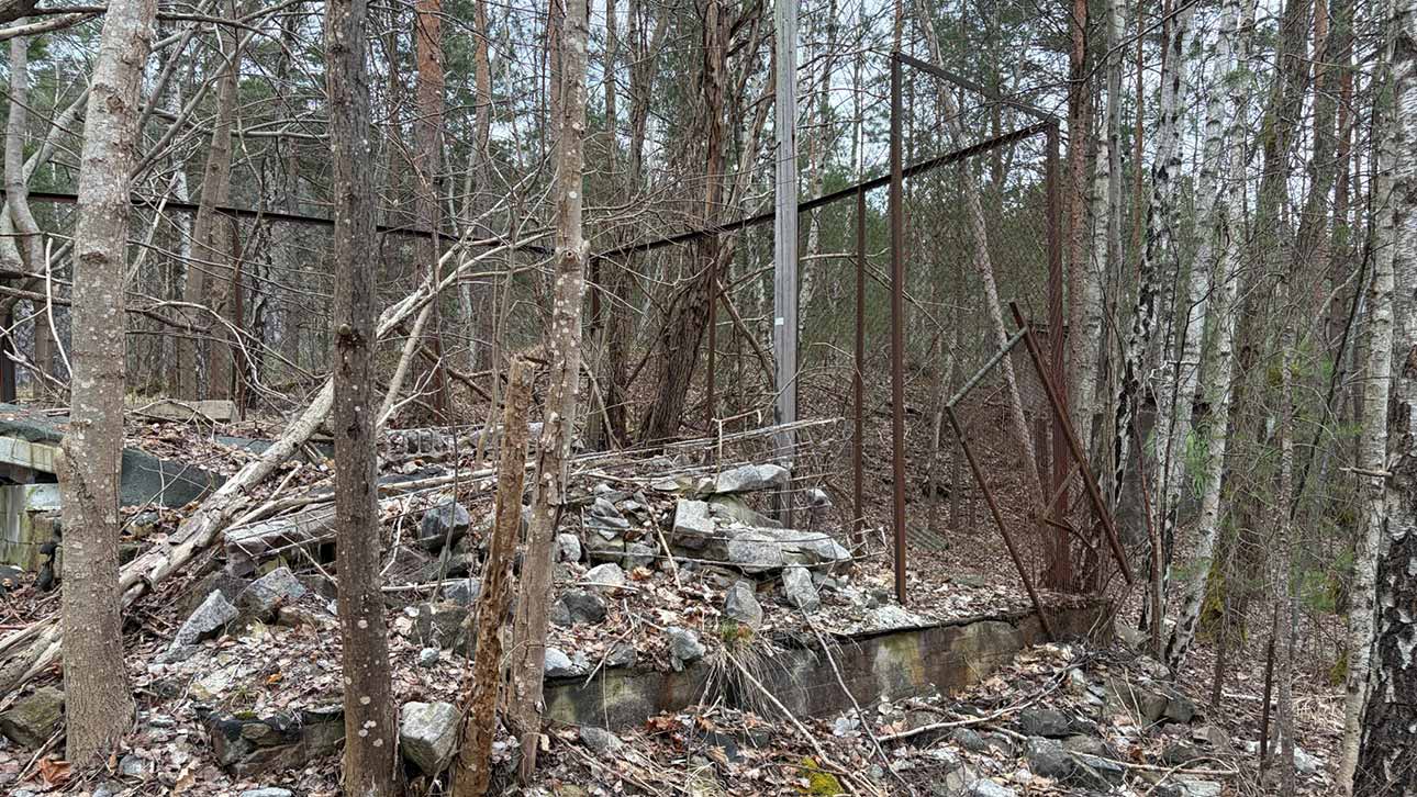 Nordstrand Steinbrudd - rester av maskinhus. (Foto: Ragn-Sells)
