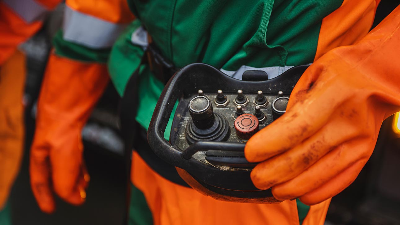 Tømming og rengjøring av fettutskiller